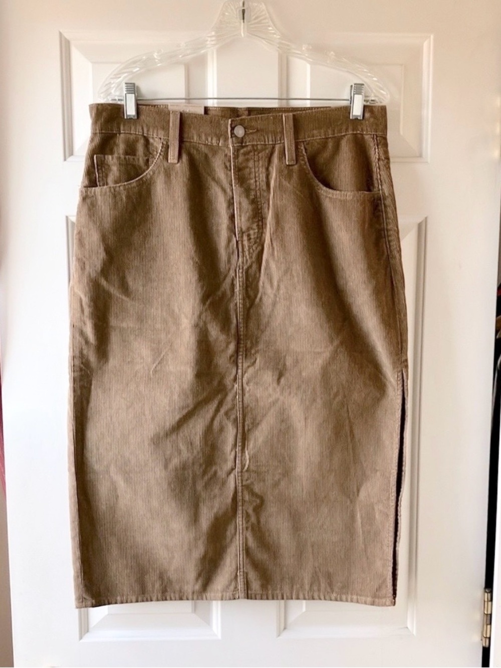 Levi’s Corduroy Cotton Pencil Skirt Brown Size 31 / Size 12 NWT